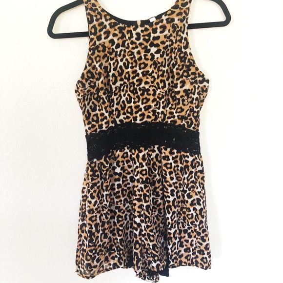 Leopard 🐆 Print Romper - Picture 3 of 8